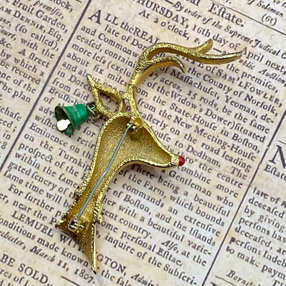 Vintage MYLU Rudolph Brooch Gold Tone Red Nose Reindeer Green Bell 3" Christmas - Picture 6 of 7